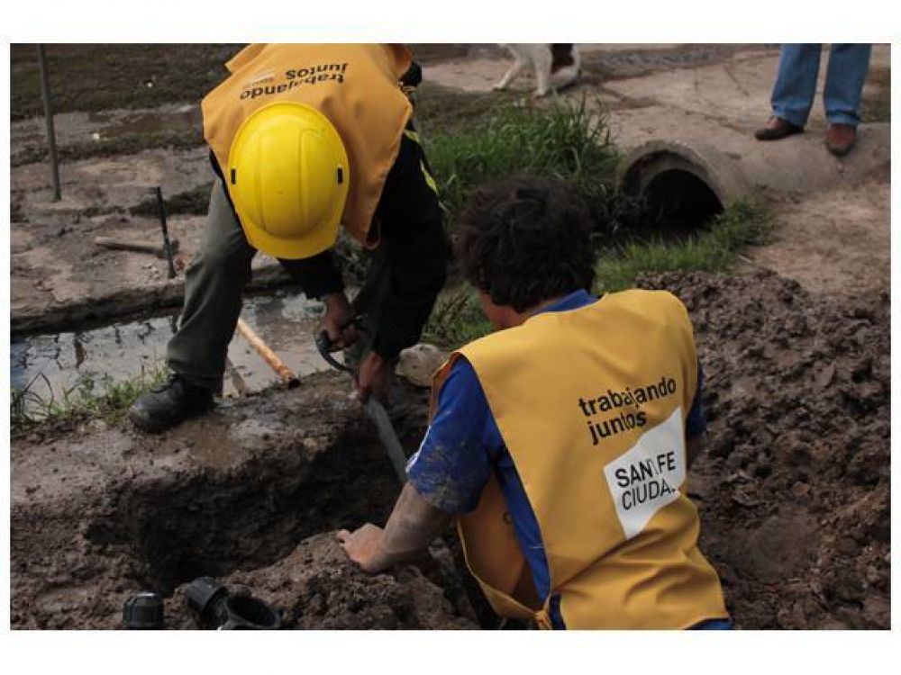 Las cloacas llegar�n a m�s de 800 casas de barrio Los Hornos