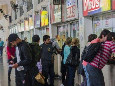 Los pasajes de colectivos suben entre un 12% y un 26%