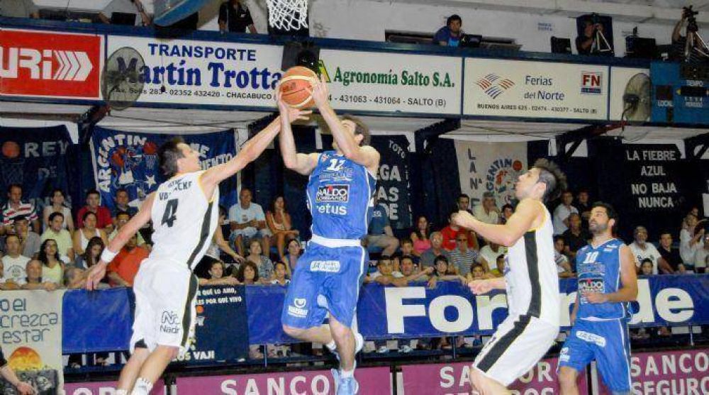 Argentino derrot� a Obras