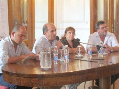 Se entregaron subsidios a 19 escuelas del Municipio por $ 2.300.000