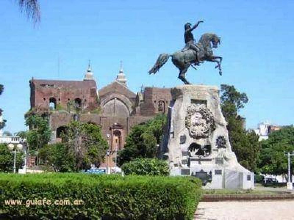 Presentan una propuesta de construcci�n de cocheras subterr�neas en Plaza San Mart�n