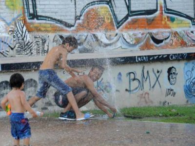 Con m�ximas de 38 y 39 grados, la ola de calor promete no dar tregua a los rosarinos