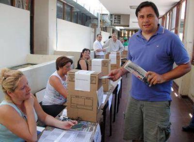 Manino Iriart abog� �porque se aumente esta participaci�n y se pueda discutir las pol�ticas�