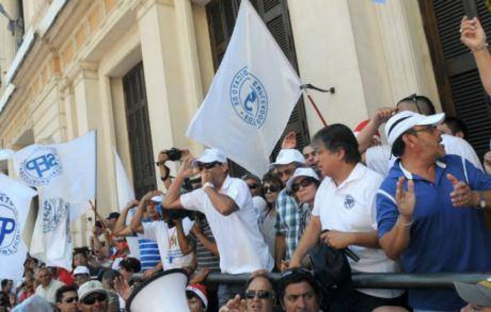 El SEP define si acepta bono navide�o