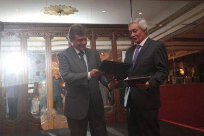 Anuncian medidas que benefician la construcci�n de m�s edificios