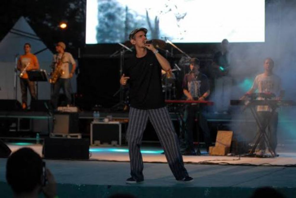 Los Cafres cerraron a puro reggae el JK Rock 2013