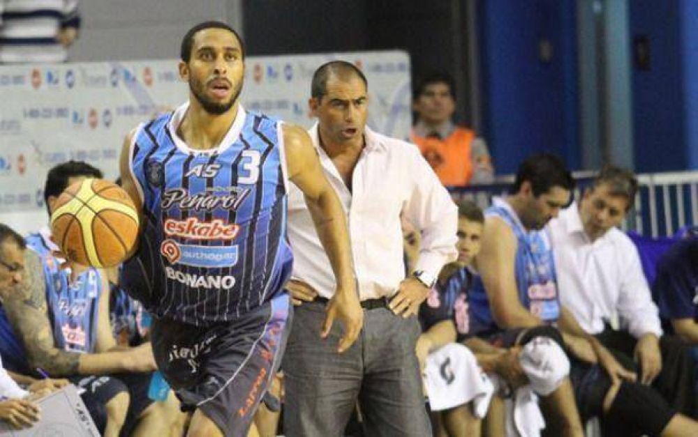 Sin el "as", Pe�arol se mantuvo imparable