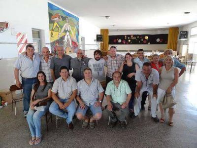 Echeverr�a es el nuevo presidente del Partido Justicialista
