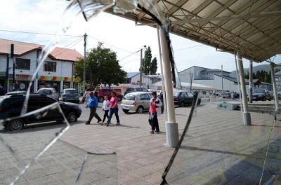 Eximen de tasas a comercios atacados por v�ndalos