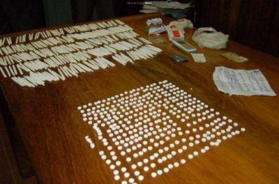 Agente penitenciaria llevaba �porros� para ser vendidos en la c�rcel