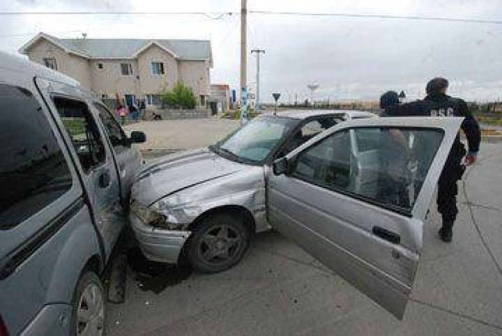 Conductores ebrios protagonizan choques