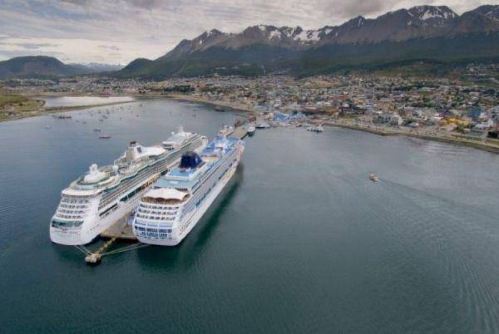 Ushuaia se prepara para recibir a cuatro colosos del mar