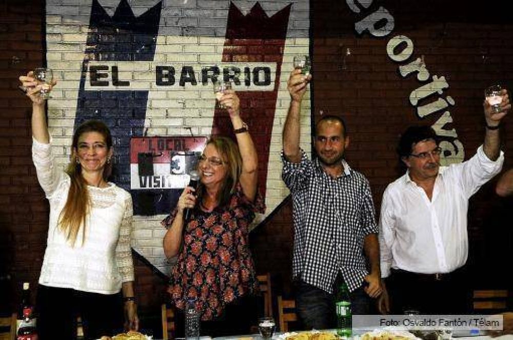 Alicia Kirchner convoc a la militancia a "seguir enamorando"