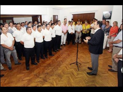 El Intendente reconoci� al personal municipal que trabaj� durante el paro policial