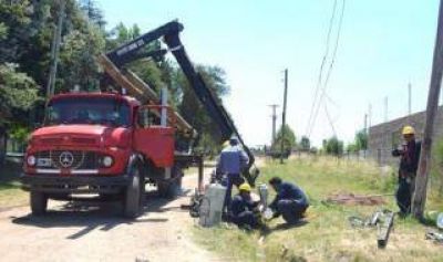 M�s de 2000 familias permanecen sin luz en Florencio Varela