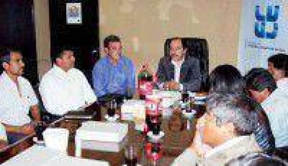 IVUJ planifica obras para el 2014 con Municipios de Quebrada y Puna