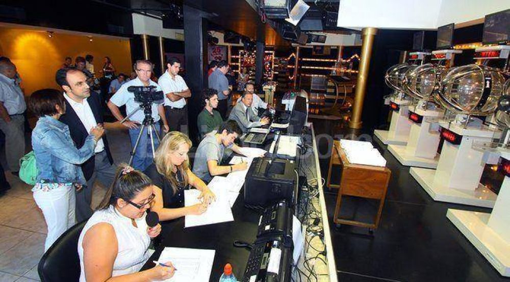 Se sortearon terrenos municipales destinados al Procrear