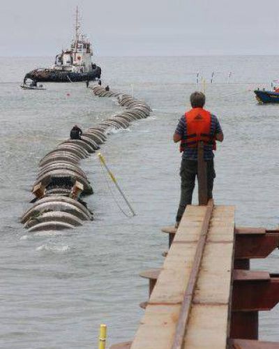 Todos los tramos de ca�er�as del Emisario Submarino est�n bajo el mar