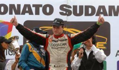 Arrecifes: Intendente Bolinaga felicit� a Agust�n Canapino, campe�n en Top Race V6