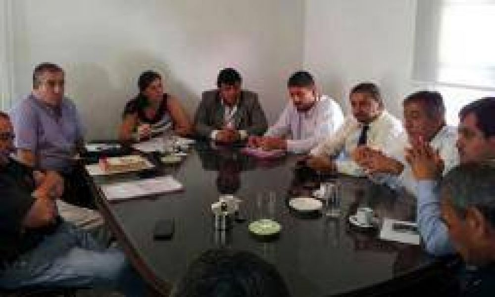 Le exigen a Riojano�s garantizar el servicio de colectivos urbanos