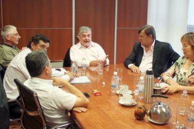 Das Neves se reuni� con Mac Karthy, diputados provinciales e intendentes de su sector