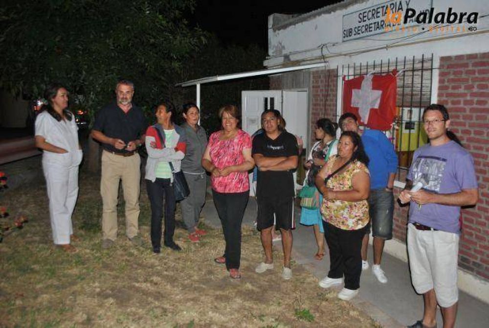 El Intendente convoc� a ATE y ofreci� otros mil pesos a los municipales