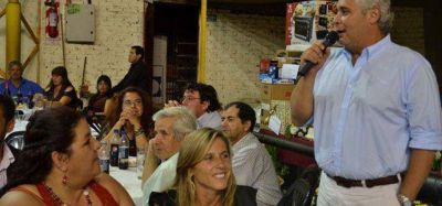 HIST�RICO!!! R�os, "intendente del PJ" elimina conquista laboral de los trabajadores	