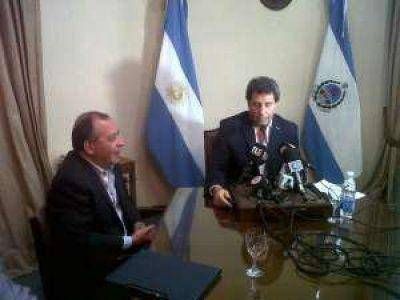 Anuncian construcci�n del acueducto y licitaci�n del Tambolar