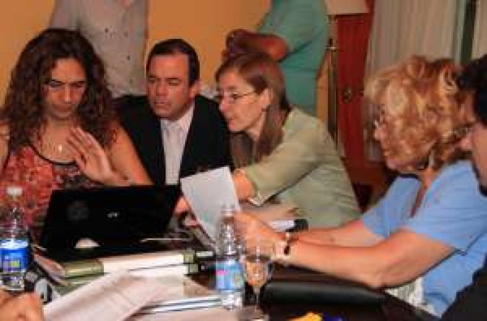 J�chal: en febrero inician las cloacas