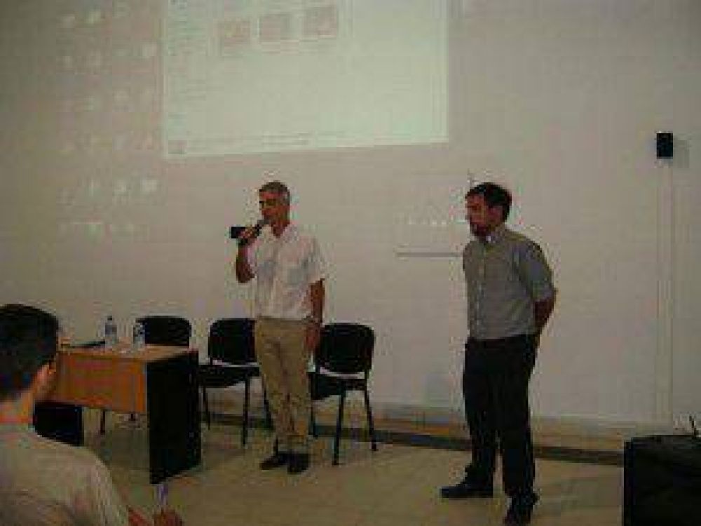 Incluyen testimonios en la Escuela de Conductores para concientizar a futuros conductores
