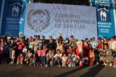 Villa Mercedes: 250 familias celebrar�n las fiestas en sus casas nuevas