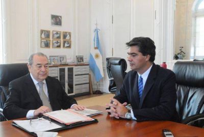 Capitanich recibi� al gobernador Jorge