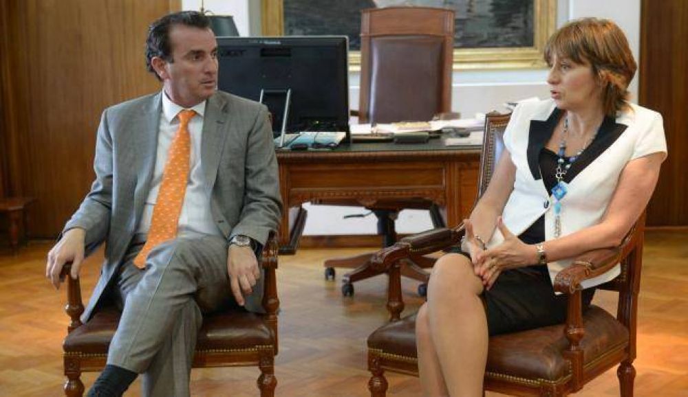 P�rez viaja ma�ana a Buenos Aires: el Secretario Legal y T�cnico anunciar� los cambios en el Gabinete
