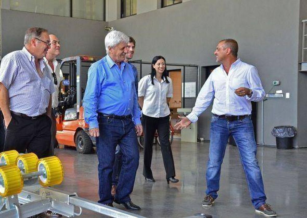 Andreotti recorri� cuatro empresas radicadas en San Fernando