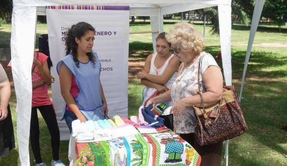 Mujeres en situaci�n de violencia presentaron sus emprendimientos productivos