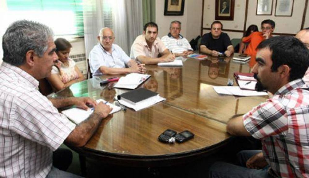 Agroindustria inici� un trabajo de ordenamiento y mejora del sector av�cola