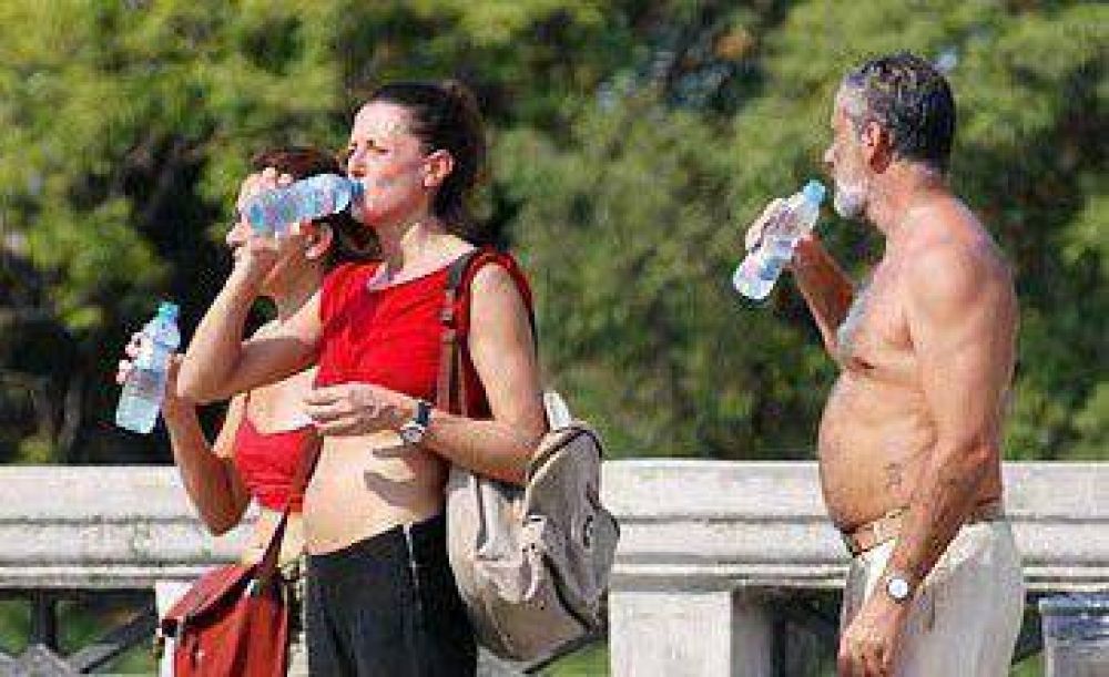 Cristaldi dio recomendaciones para evitar consecuencias por las altas temperaturas