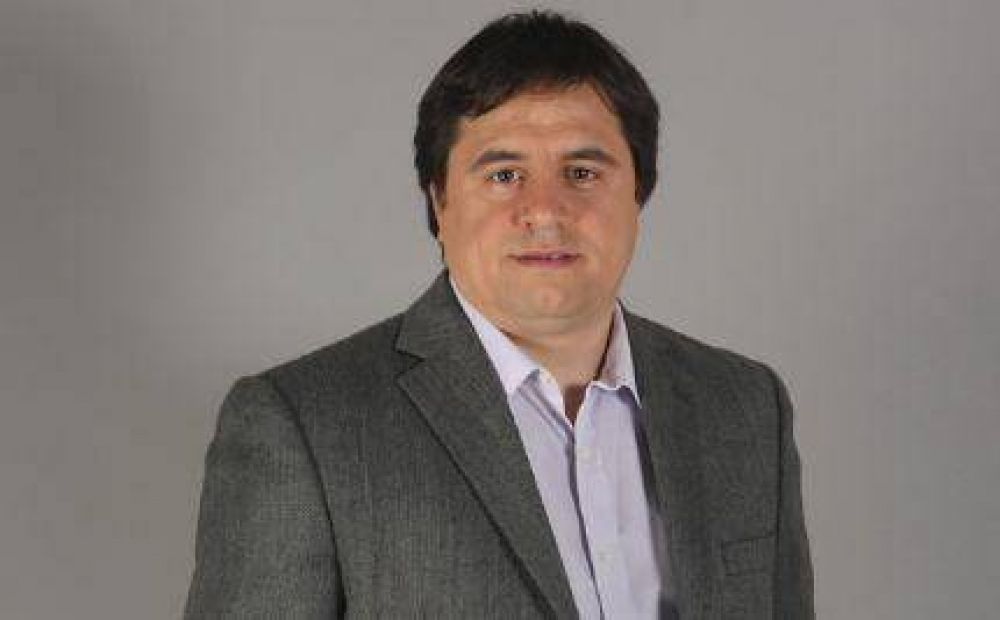 Manino Iriart no para�. Ahora es el vicepresidente de la Comisi�n Bicameral de Juego