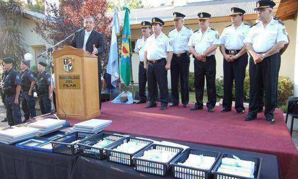 La polic�a tambi�n podr�a tener un incentivo salarial de la Comuna
