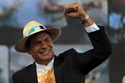 Las manos de Correa, el resumen del 2013 ecuatoriano