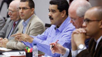 Maduro recibe a gobernadores y alcaldes de la oposici�n