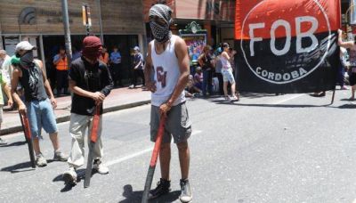 Como en 2001, Buenos D�as cierra locales por saqueos