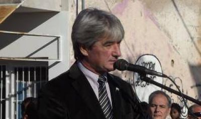 Arrecifes: Bolinaga entrega 64 lotes para beneficiarios del Procrear