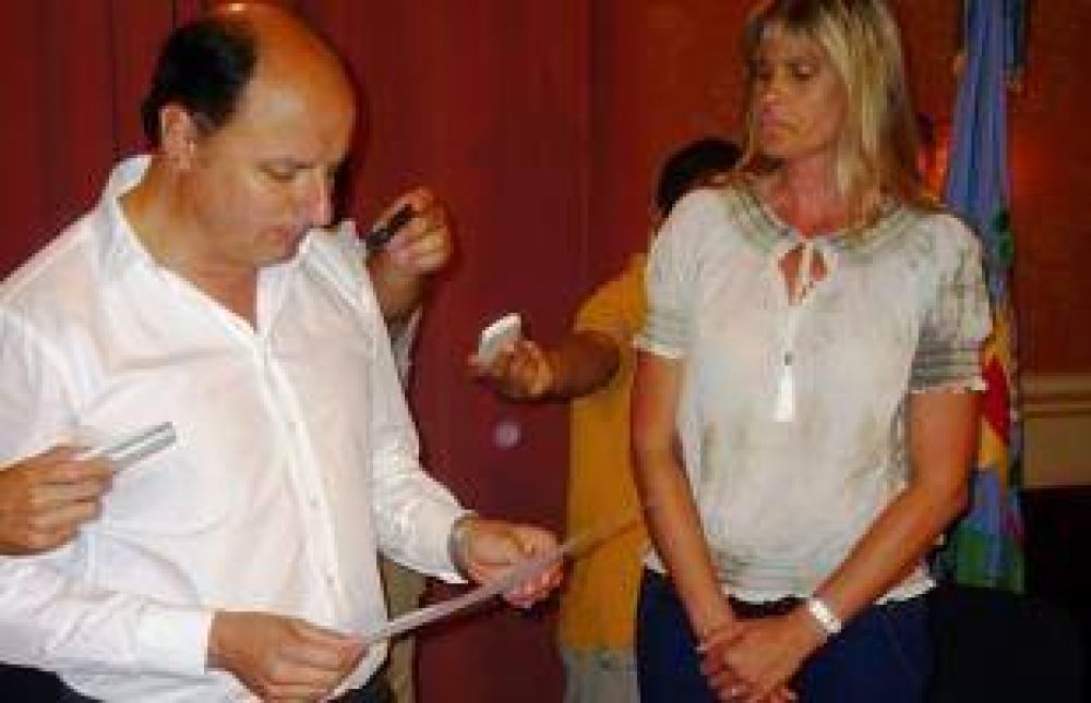Mosteiro: �No tengo militancia partidaria pero tengo una gran militancia laboral con la que puedo hacer aportes�