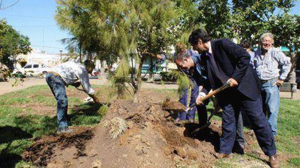 10 millones para la restauraci�n de las plazas de Chivilcoy 