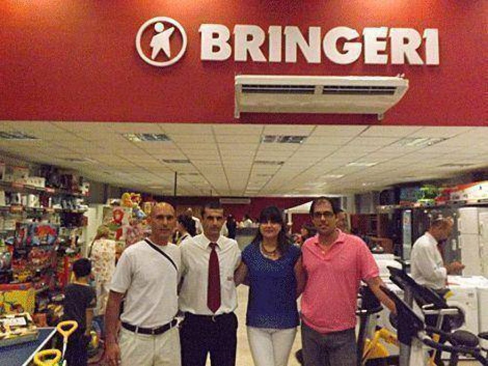 Bringeri inaugur� su nuevo local 