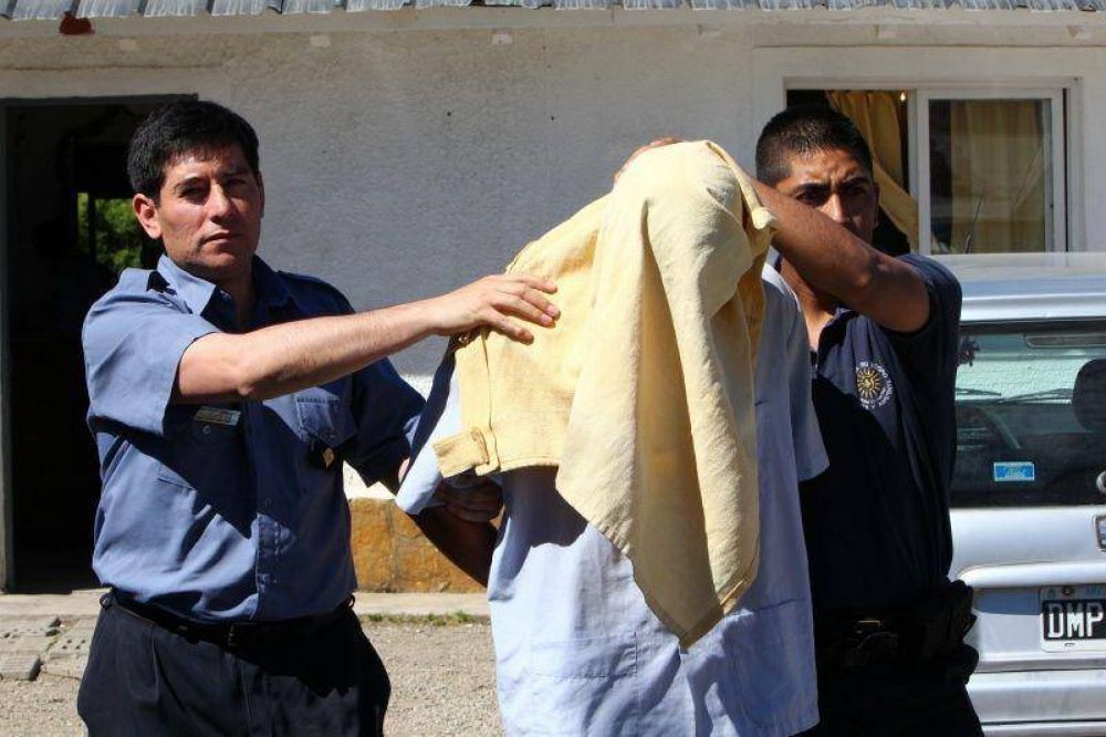 El asaltante de la farmacia Visconti habr�a robado otro comercio del mismo rubro