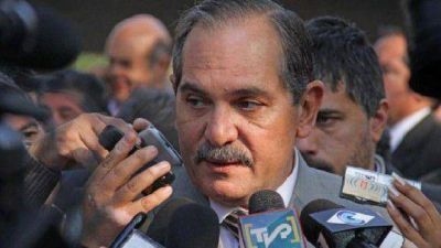 Beneficiar�n a comerciantes saqueados con subsidios y exenciones impositivas