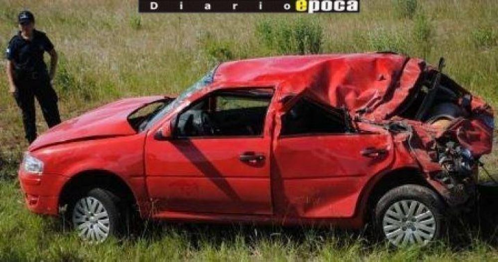 Ciclista muri� tras chocar con moto en la que iban menores