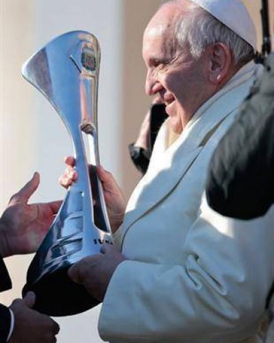 C�mo fue el encuentro privado entre el papa Francisco y la delegaci�n de San Lorenzo